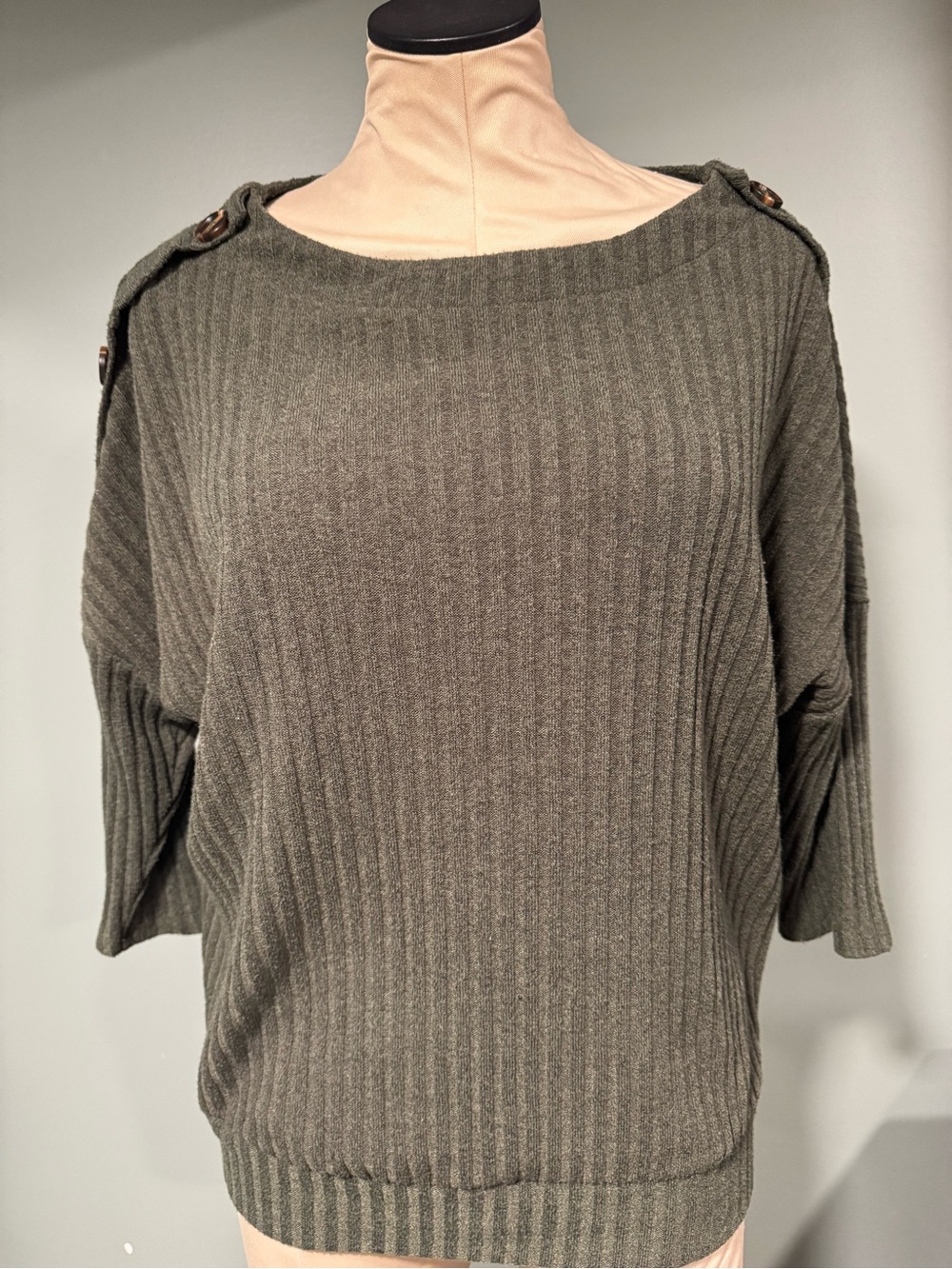 PerSeption Concept Olive Ribbed Button-Shoulder Sweater - Picture 2 of 4
